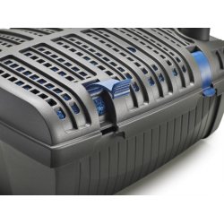 Filtral 9000 UVC filter under vand med springvand