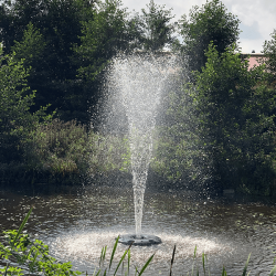  Pondteam flydende springvand XL 60.000 til stor havedam eller s
